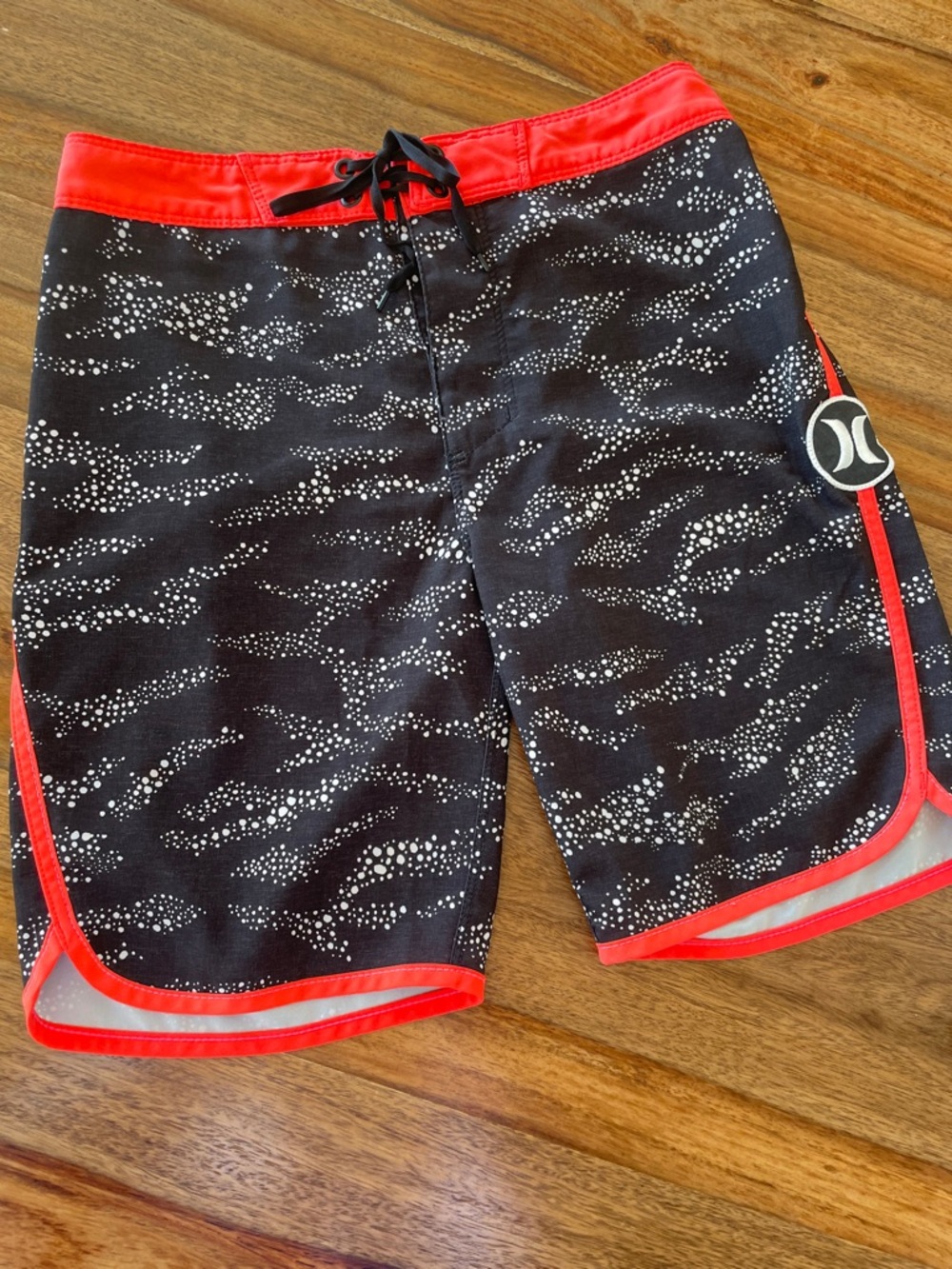 Hurley Black & Red Men’s Swim Boardshorts with Dot Wave Print